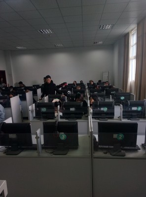 四川合美軟件旗下產(chǎn)品介紹適用于公立及民辦大學(xué)、高職、中職、中小學(xué)、幼兒園、培訓(xùn)學(xué)校、各級教委、教育局、政府、軍隊(duì)、金融、地鐵、餐飲、通信、醫(yī)療、民航、石化等大型事業(yè)單位計(jì)算機(jī)網(wǎng)絡(luò)培訓(xùn)教室。