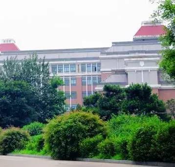 這五所高?？疵忠詾槭枪k,實際上卻都是民辦高校