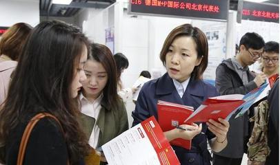 考上了讀不起,拿到學(xué)歷又不值錢,民辦學(xué)子哭訴:真是進(jìn)退兩難!
