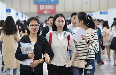 2022高考生有福了,報(bào)考這類大學(xué)不僅免學(xué)費(fèi),畢業(yè)還有"鐵飯碗"